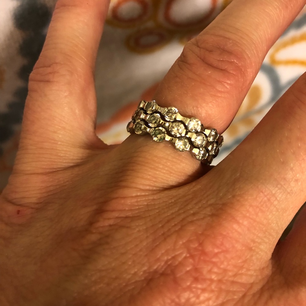 Beautiful ring!! - Picture 4 of 6